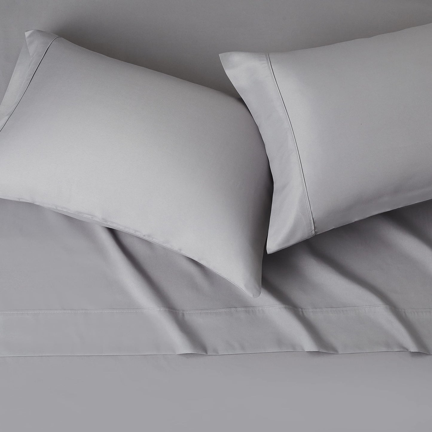 Amazon Basics Lightweight Super Soft Easy Care Microfiber 4-Piece Bed Sheet Set with 14-Inch Deep Pockets, King, Dark Gray, Solid - Pack of 4